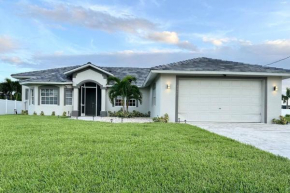 Cape Escape! 4BR 2BA HEATED POOL HOME!!!